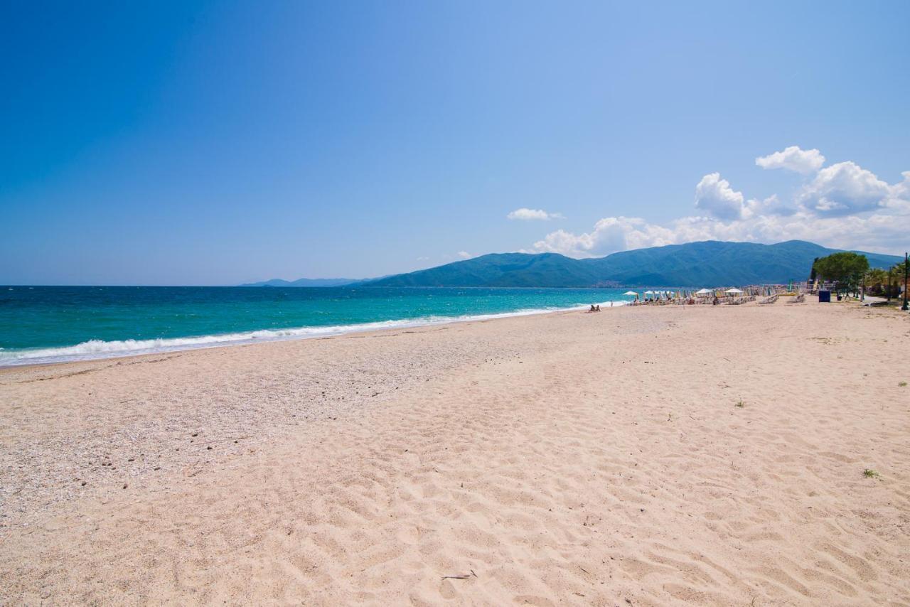 Villa Alexandra Sun Vrasná エクステリア 写真
