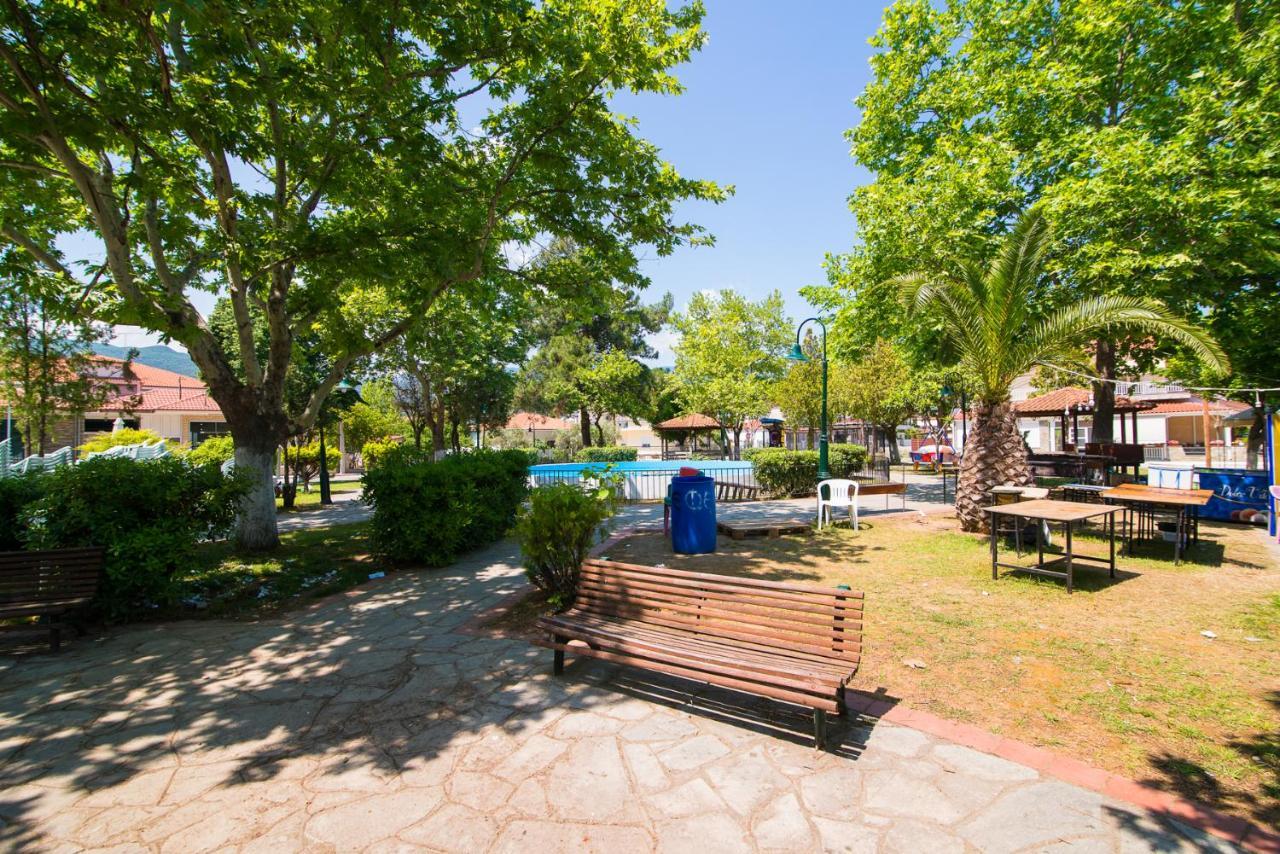 Villa Alexandra Sun Vrasná エクステリア 写真
